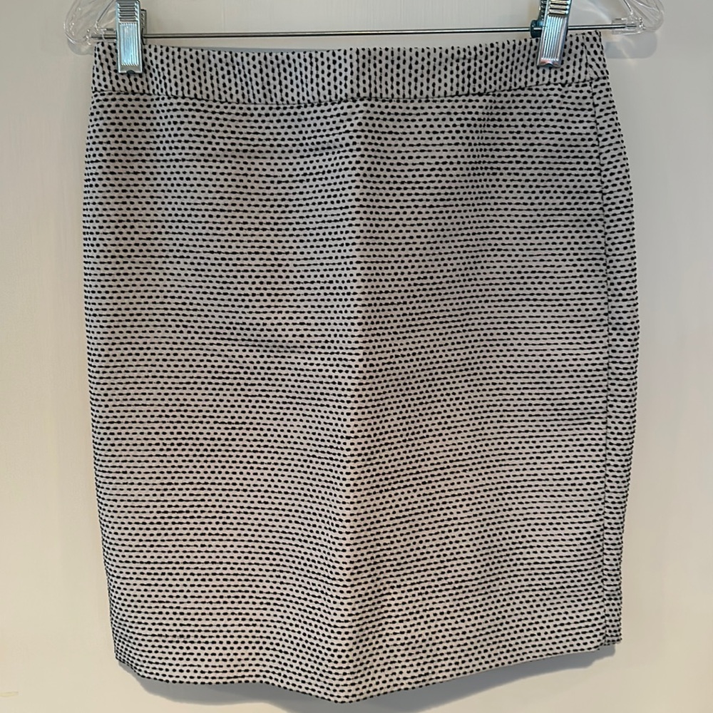 LOFT black and cream skirt